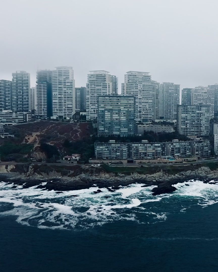 Torres residenciales frente al mar en Concón